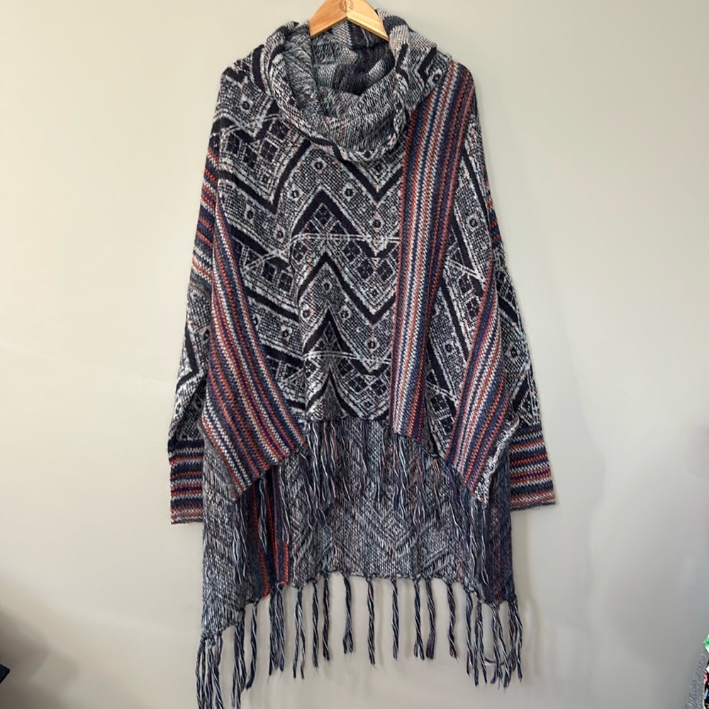 Free People Be the One Poncho Sweater Sz M